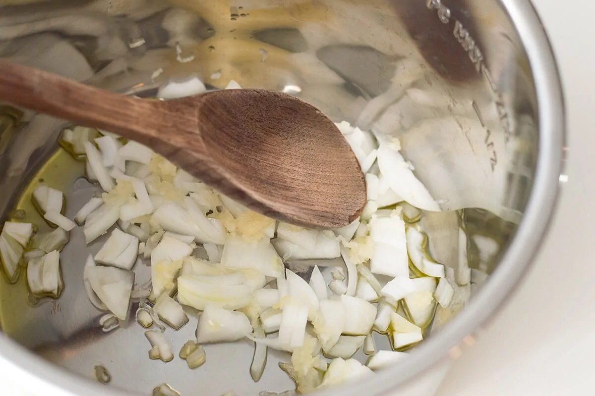 Don't be intimidated by your Instant Pot! This flavorful Instant Pot potato soup is everything you need for the Autumn season.