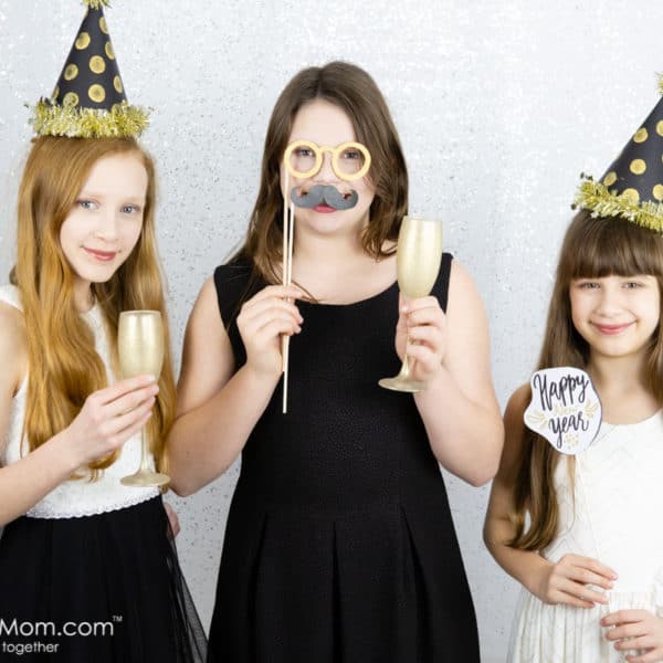 DIY New Years Eve Photo Booth Props