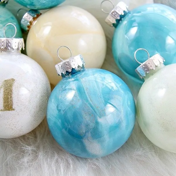 How To Paint Christmas Ornaments