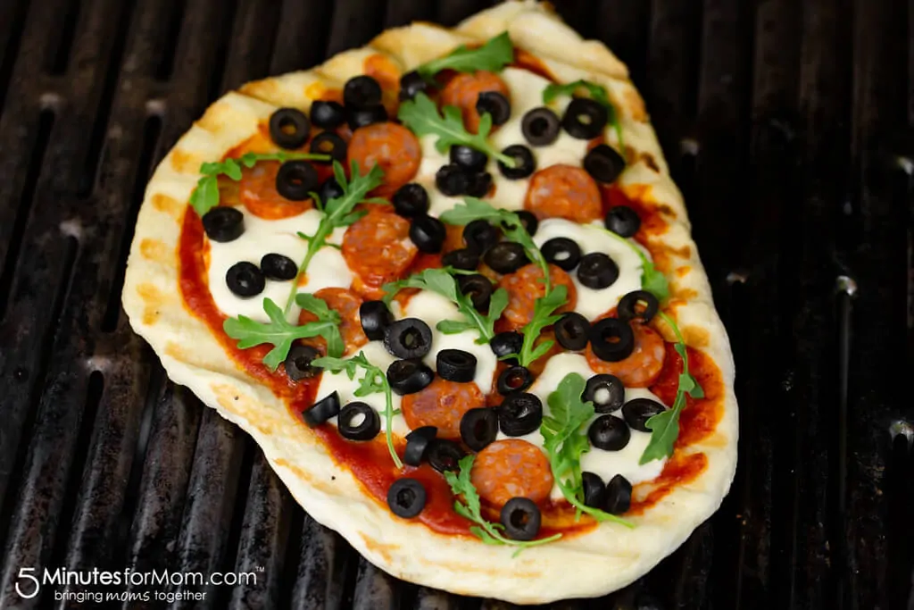 Grilled Pizza with Olives