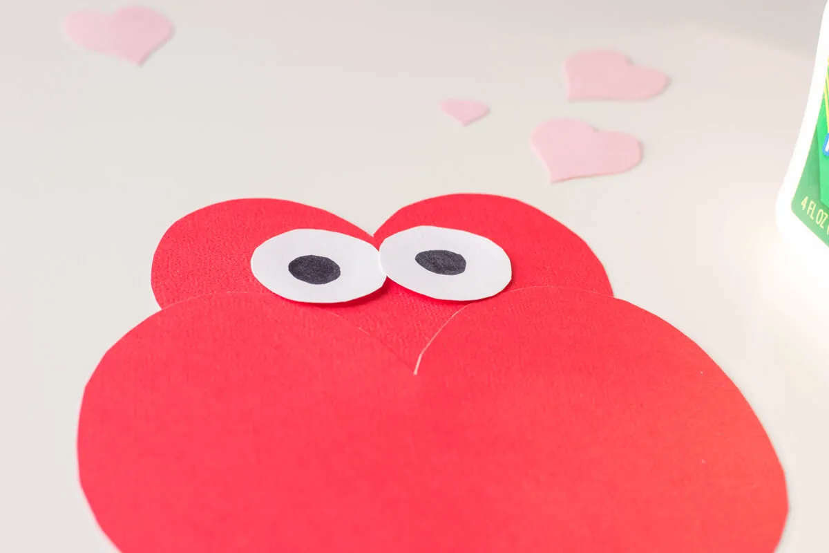 A DIY Valentine's Day card made up of heart shapes: here's how to make an Owl Heart Shape Paper Craft.
