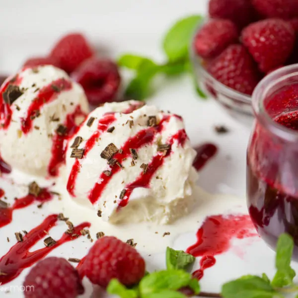 Raspberry Coulis – How To Make Raspberry Sauce