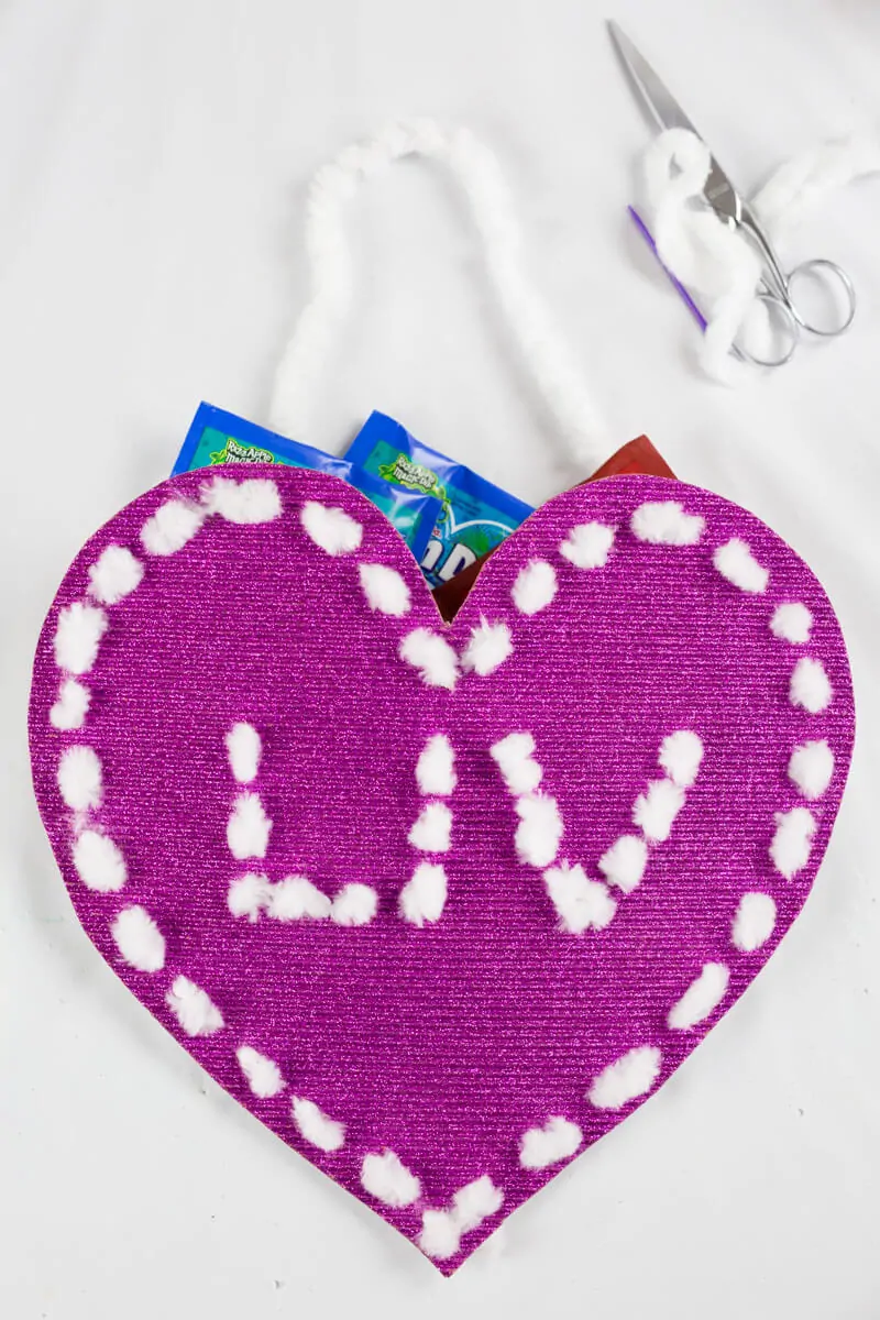 Sewing craft Valentine card holder for kids