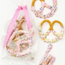 Valentine Pretzels