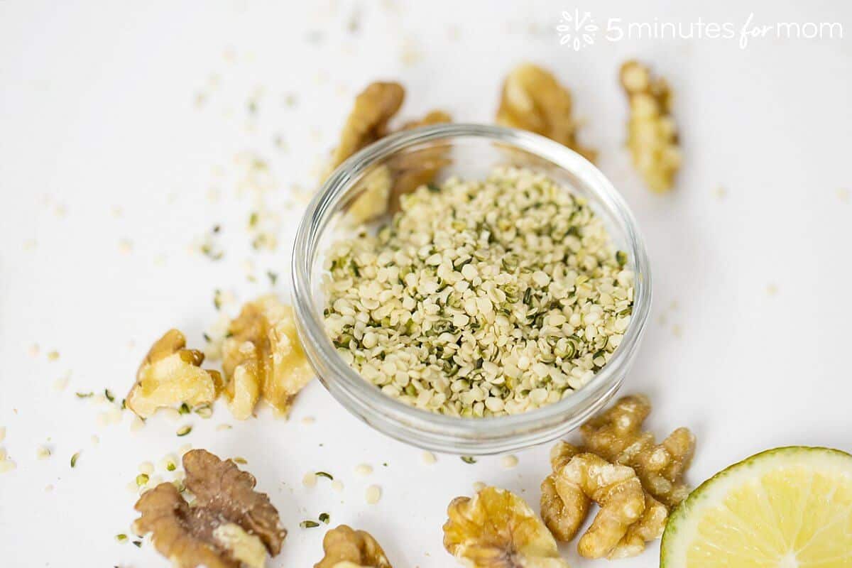 Hemp hearts and walnuts