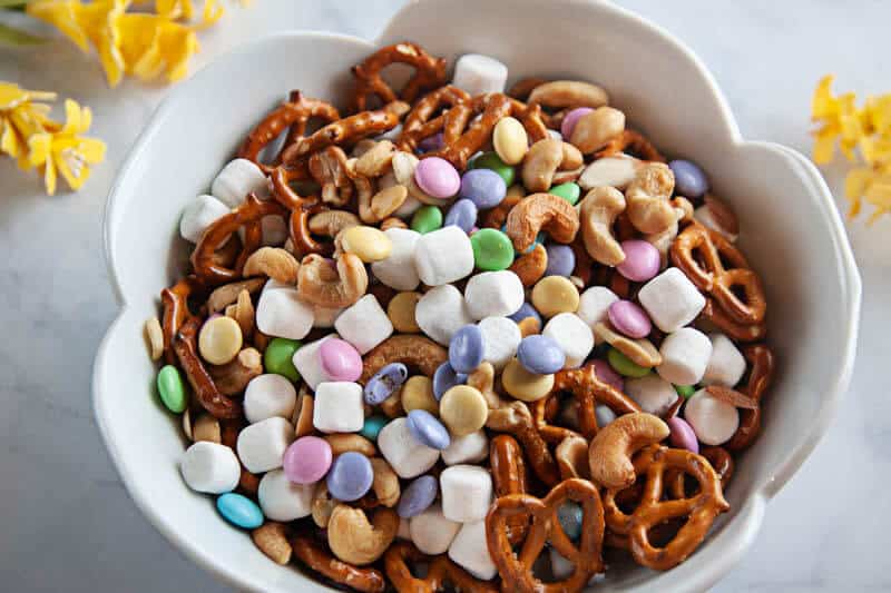 Easter Snack Mix - Spring snack mix width=