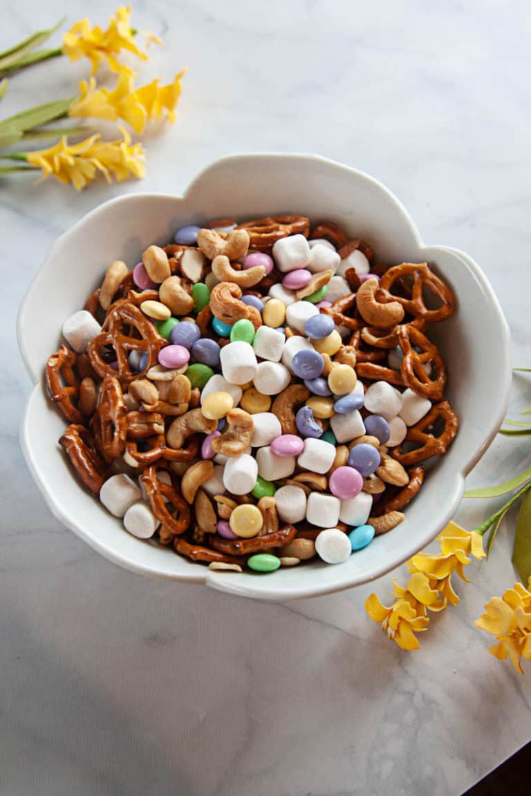 How to Make the Easiest Spring Snack Mix