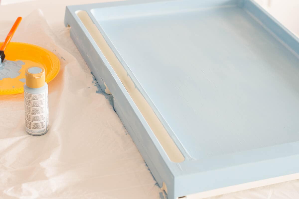 Paint a second coat to make your breakfast tray DIY