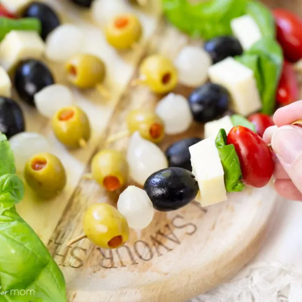 Appetizer Skewers – Easy Tapas with Olives from Spain