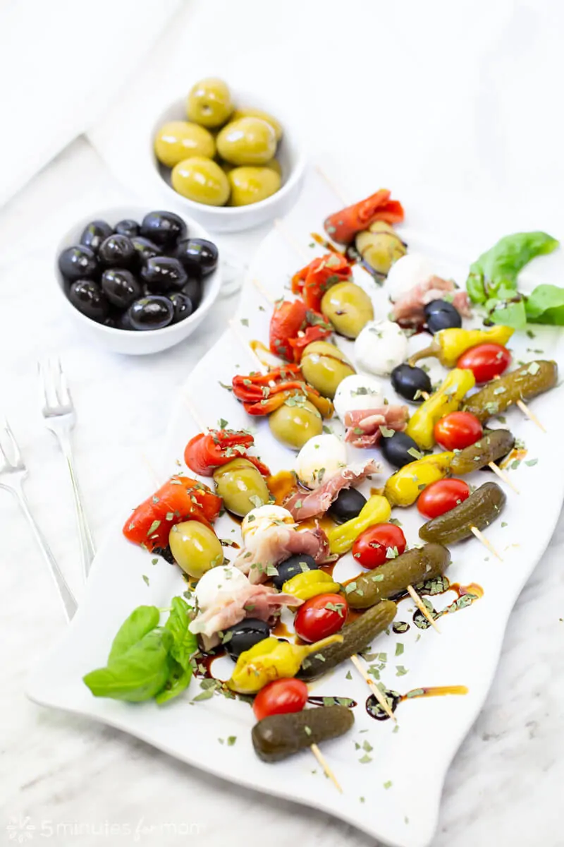 Appetizer Skewers – Easy Tapas with Olives from Spain