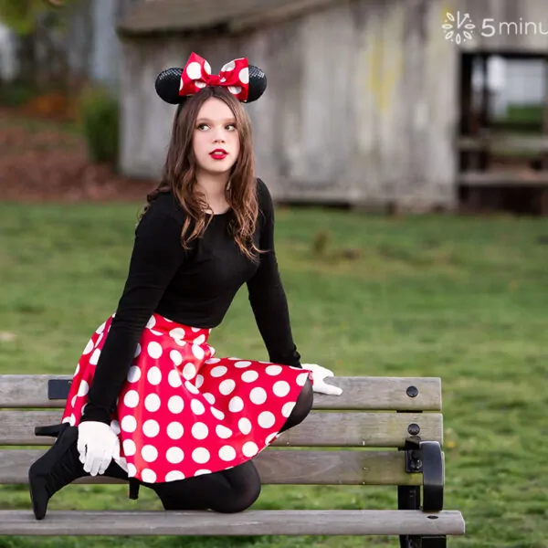 DIY Minnie Mouse Costume – How To Make A Minnie Mouse Skirt And Bow