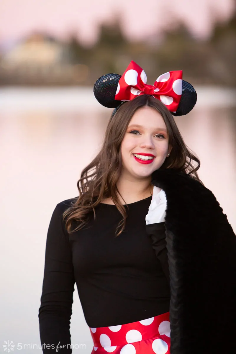 How To Make A Minnie Mouse Bow