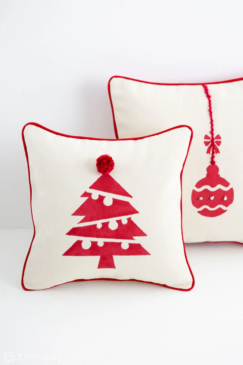 How to Paint a Christmas Pillow