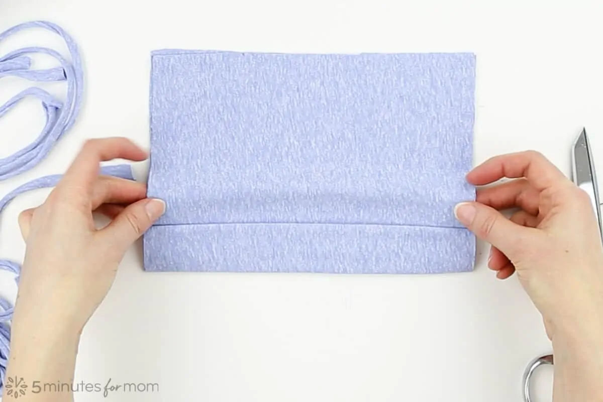 how to fold pleats on a face mask