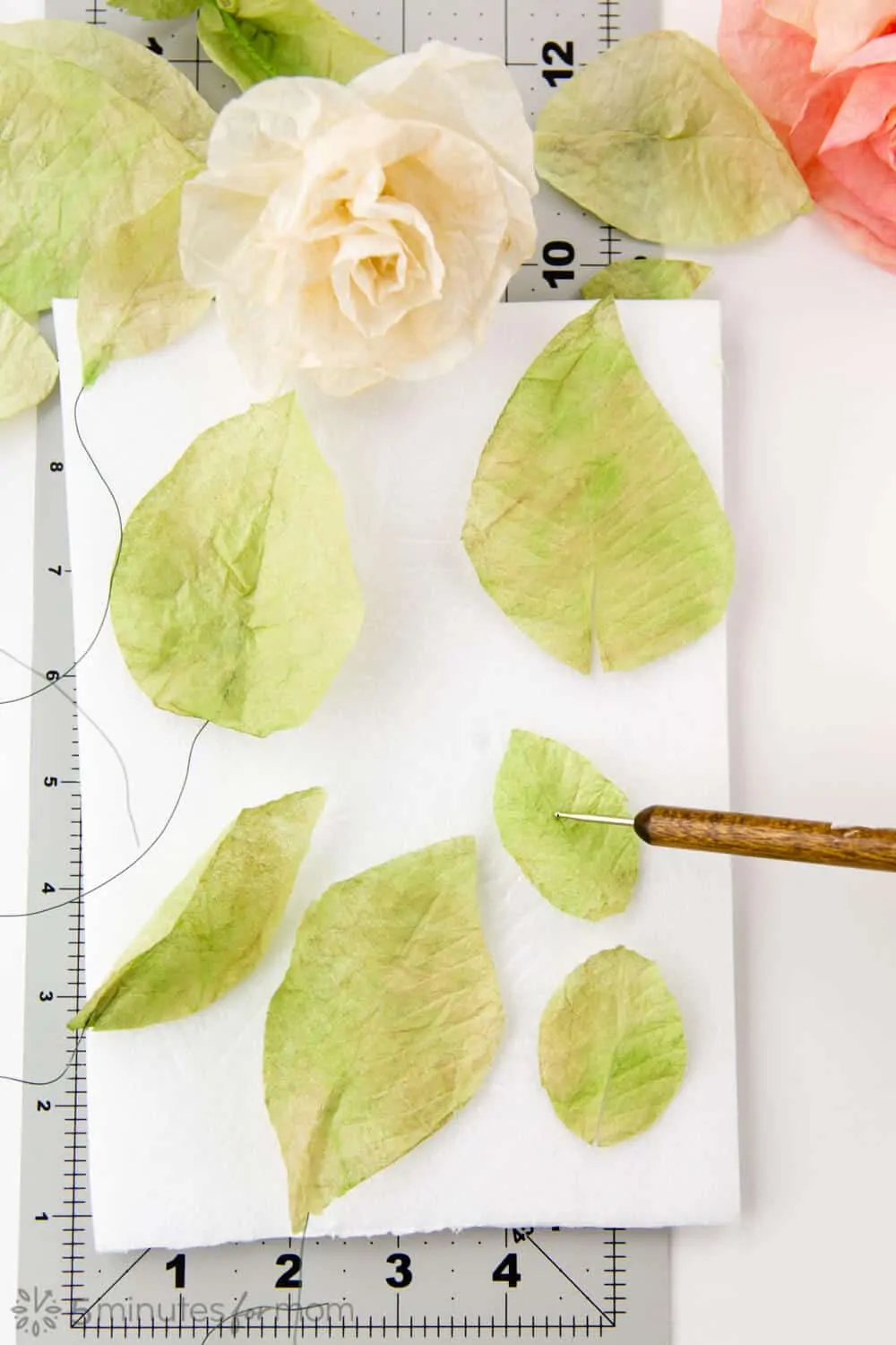 How to make realistic paper leaves