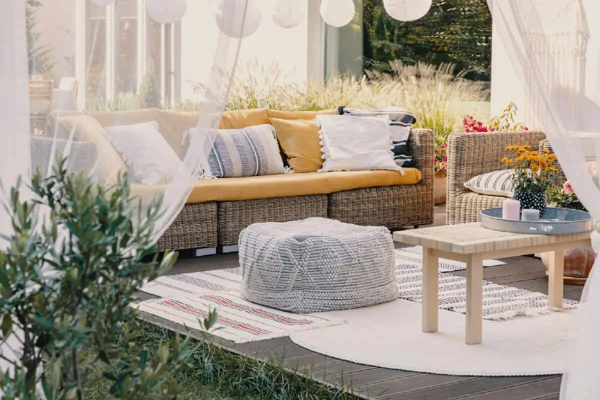 Outdoor Living Space Ideas