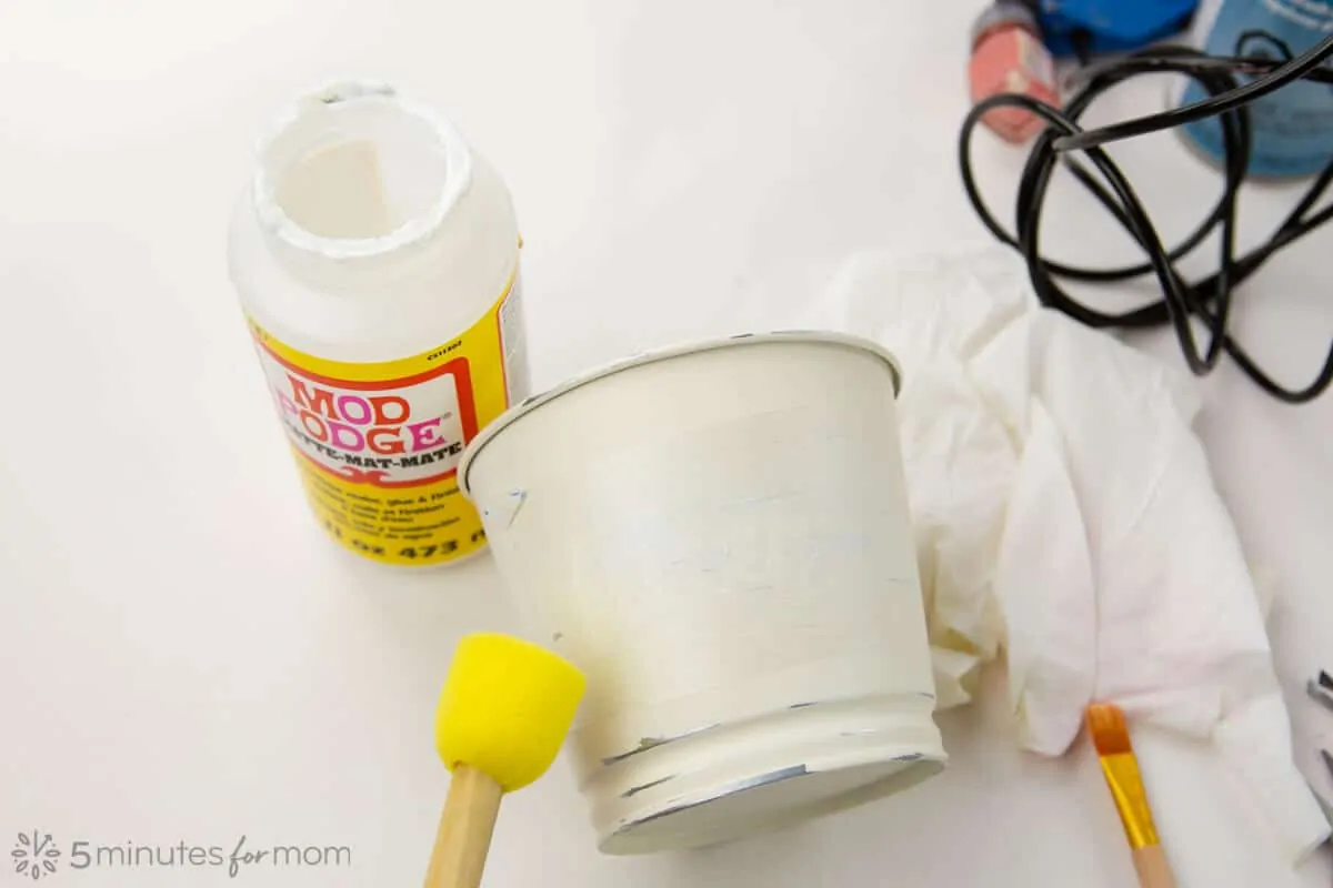 how to paint with stencils
