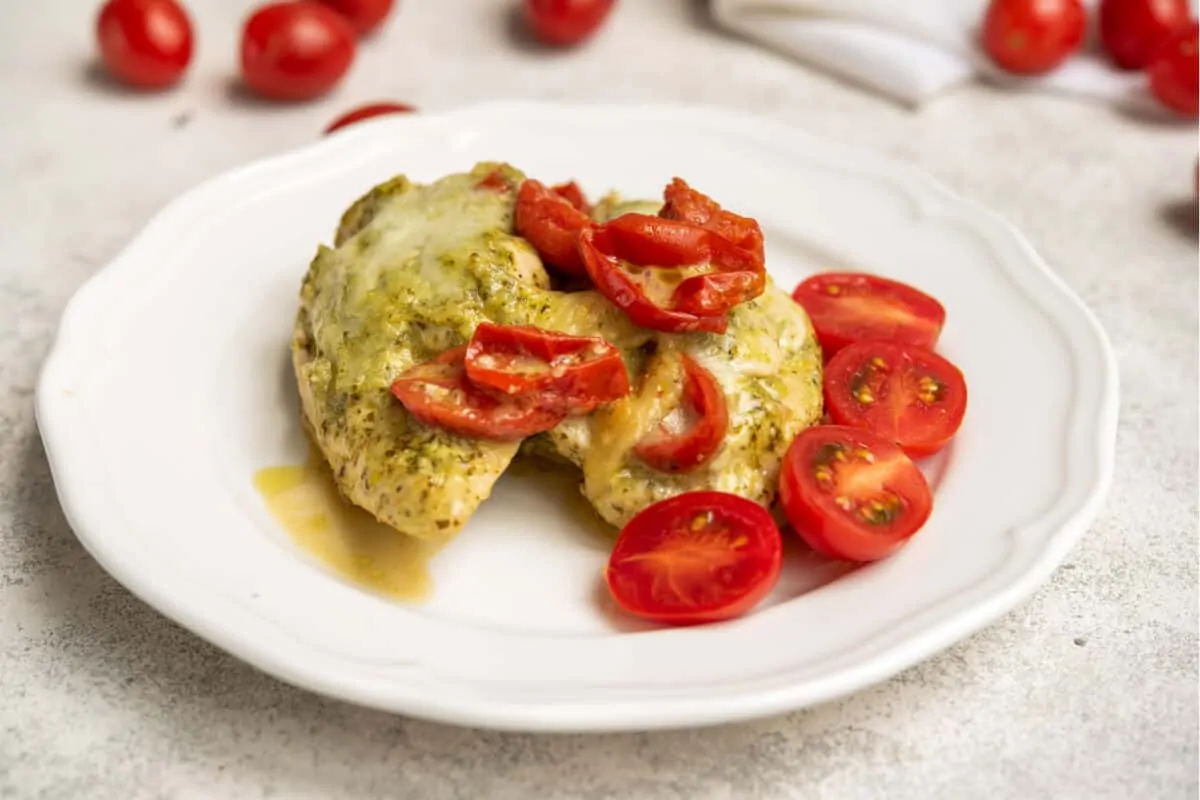 Instant Pot Pesto Chicken with Cherry Tomatoes