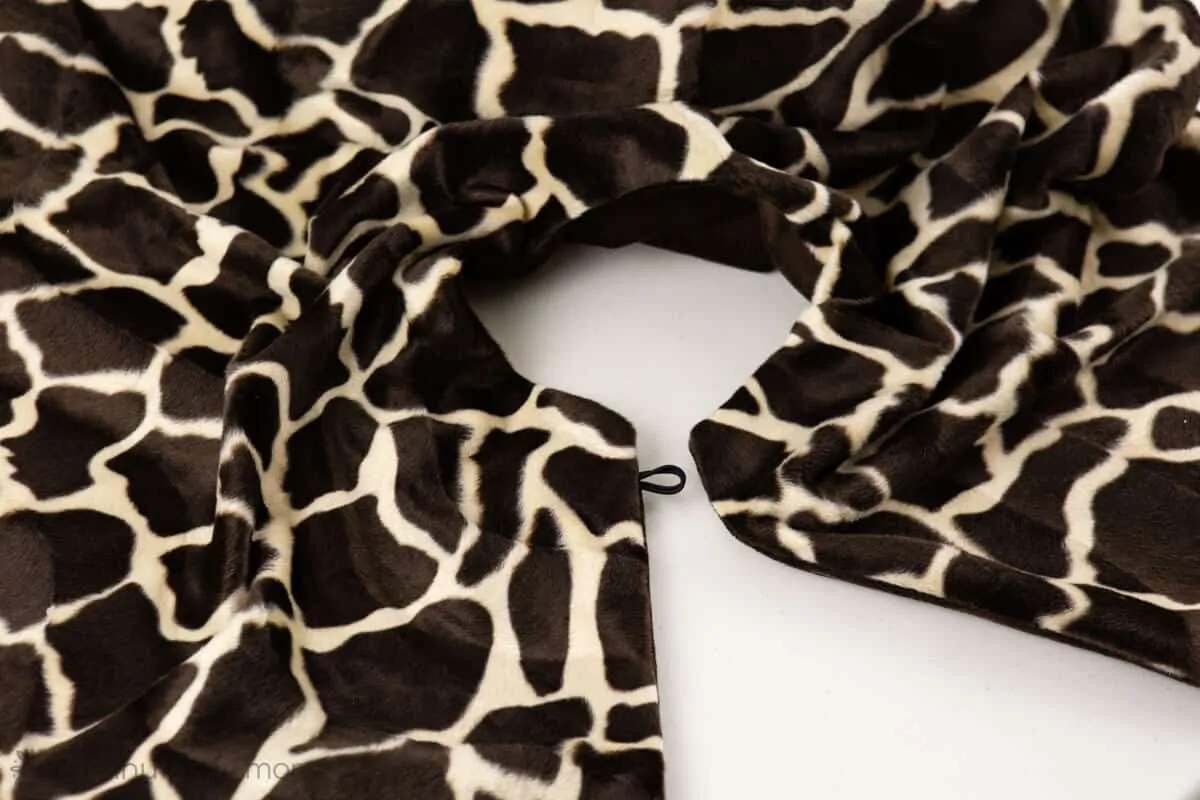 giraffe print pluche capelet voor giraffe kostuum