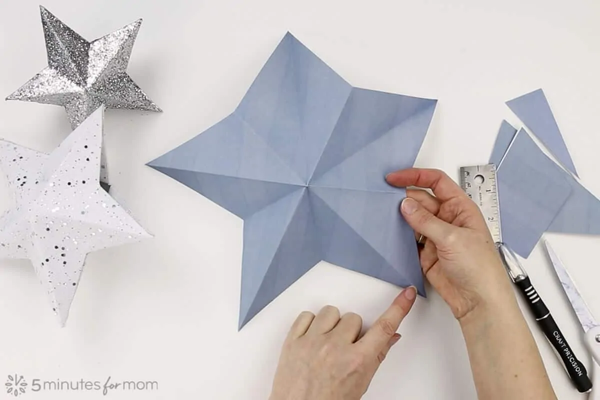 3D Paper Star Christmas Tree Topper Tutorial