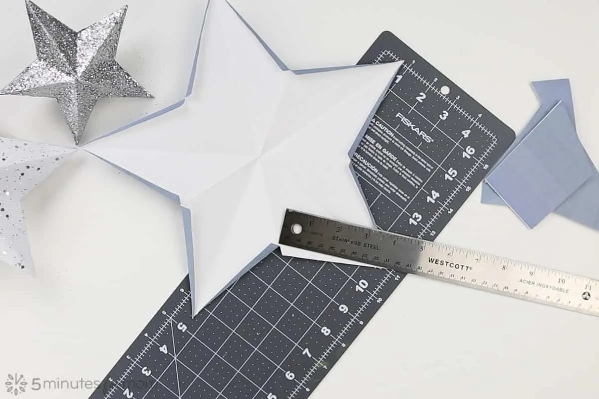 3D Paper Star Christmas Tree Topper Tutorial
