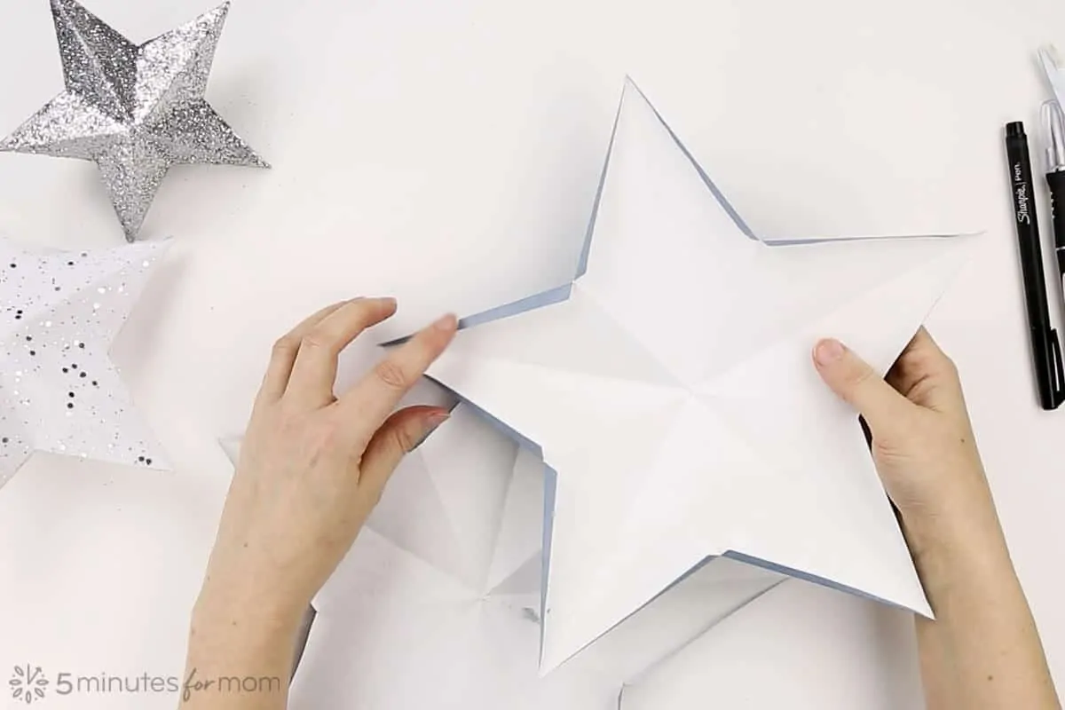 3D Paper Star Christmas Tree Topper Tutorial