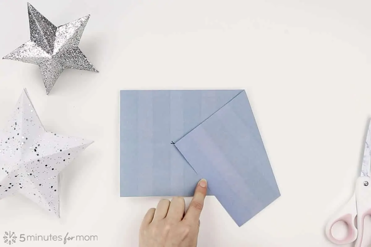 3D Paper Star Christmas Tree Topper Tutorial