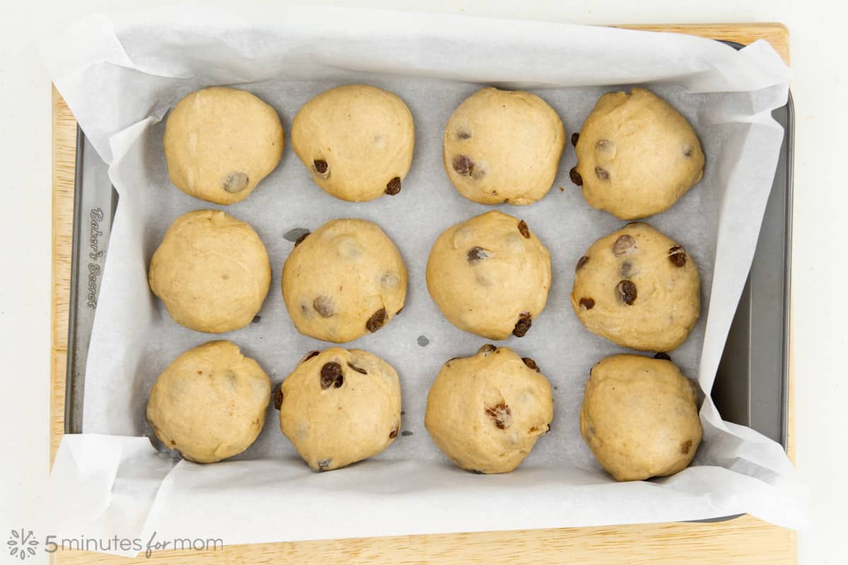 hot cross buns before the second proof