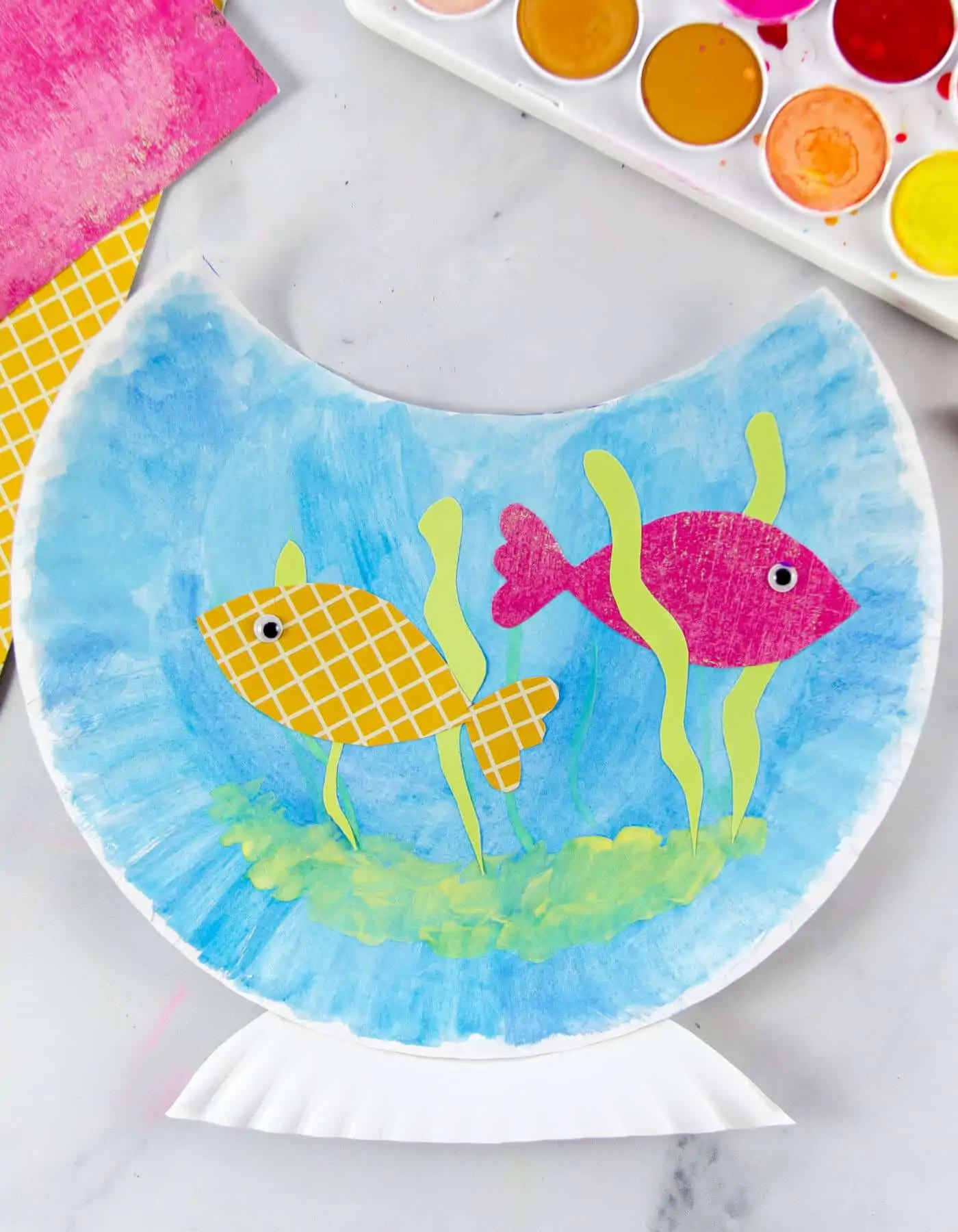 paper plate fish bowl