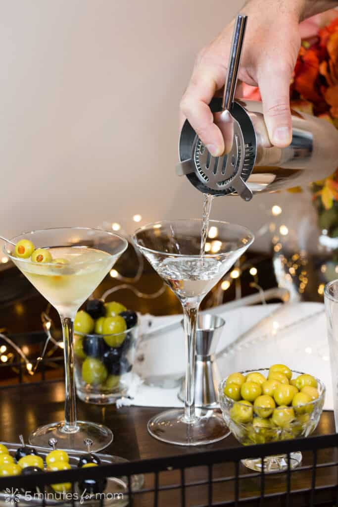 How to Make a Martini with Olives 5 Minutes for Mom